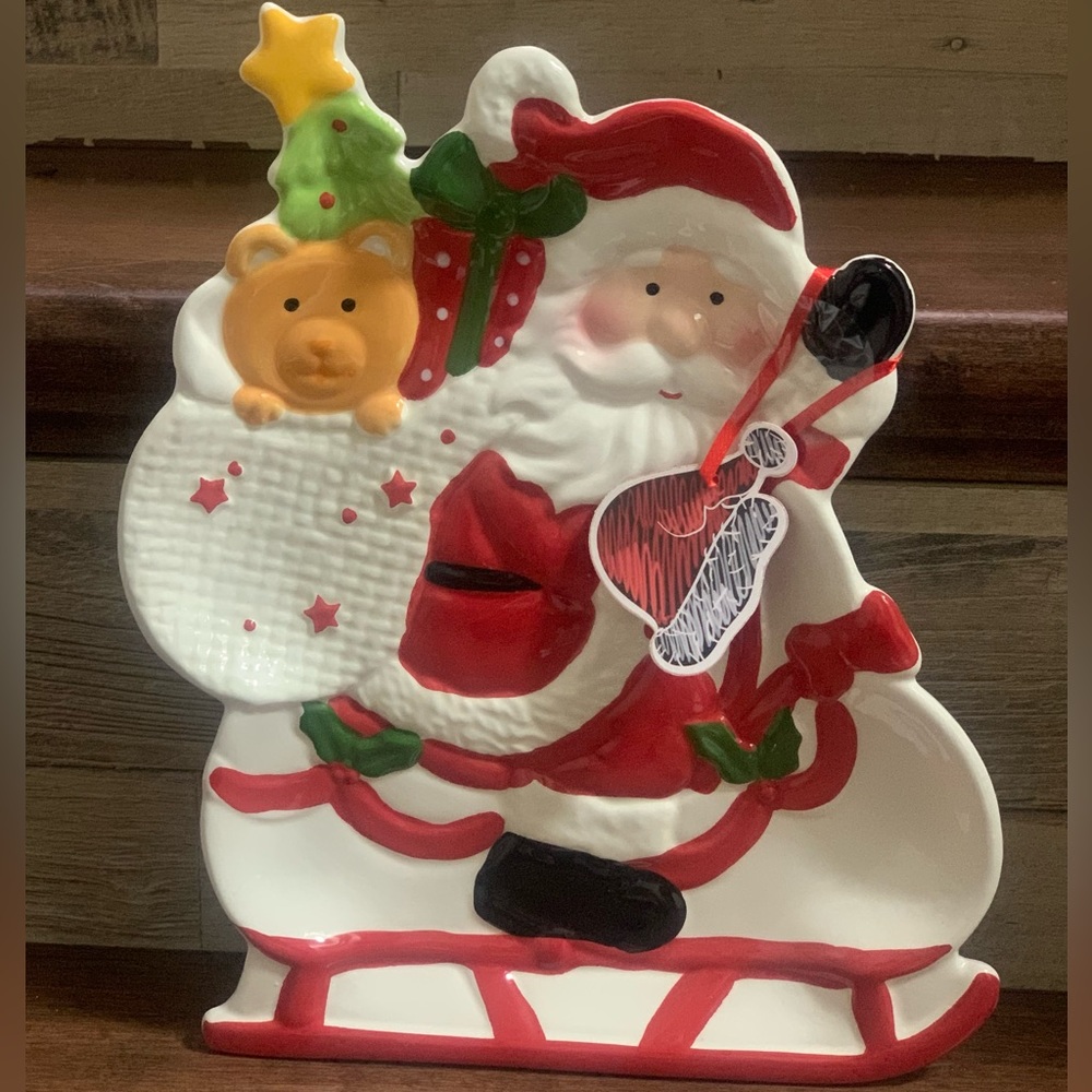 Super Cute 🥰 Vintage Santa 🎅 tray 10”  by 10 Strawberry Street - NEW